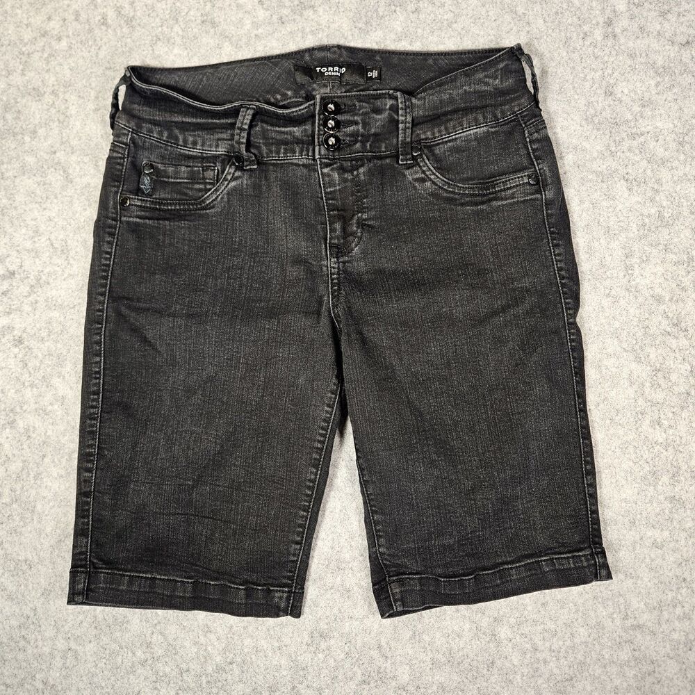 Torrid Womens Black Bermuda Shorts Comfort Casual Rock Goth Scene Alt Size 12